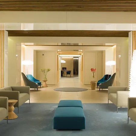 Panoramic Plaza 4*