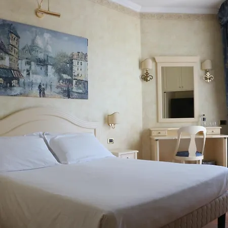 Hotel Plaza 4*