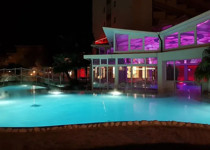 Plaza 4*